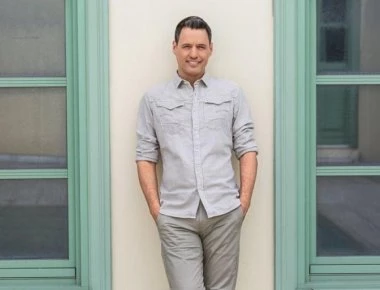 «Τρώγονται» η Σ. Καρύδη με τον Γ. Πετράκο για τους πυρόπληκτους! Δείτε τι έγραψαν